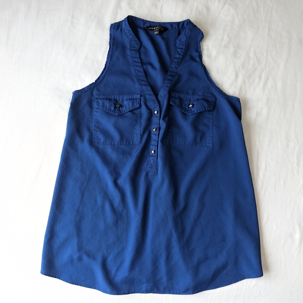 Rock & Republic Blue Sleeveless Top Half Button Down